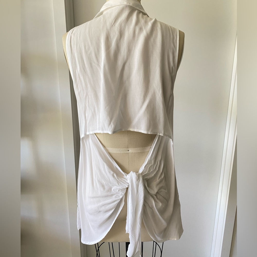 BCBGeneration button down top - Picture 2 of 3